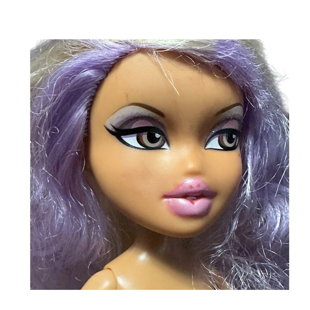 Bratz Platinum Shimmerz Yasmin Doll 2011 MGA Entertainment